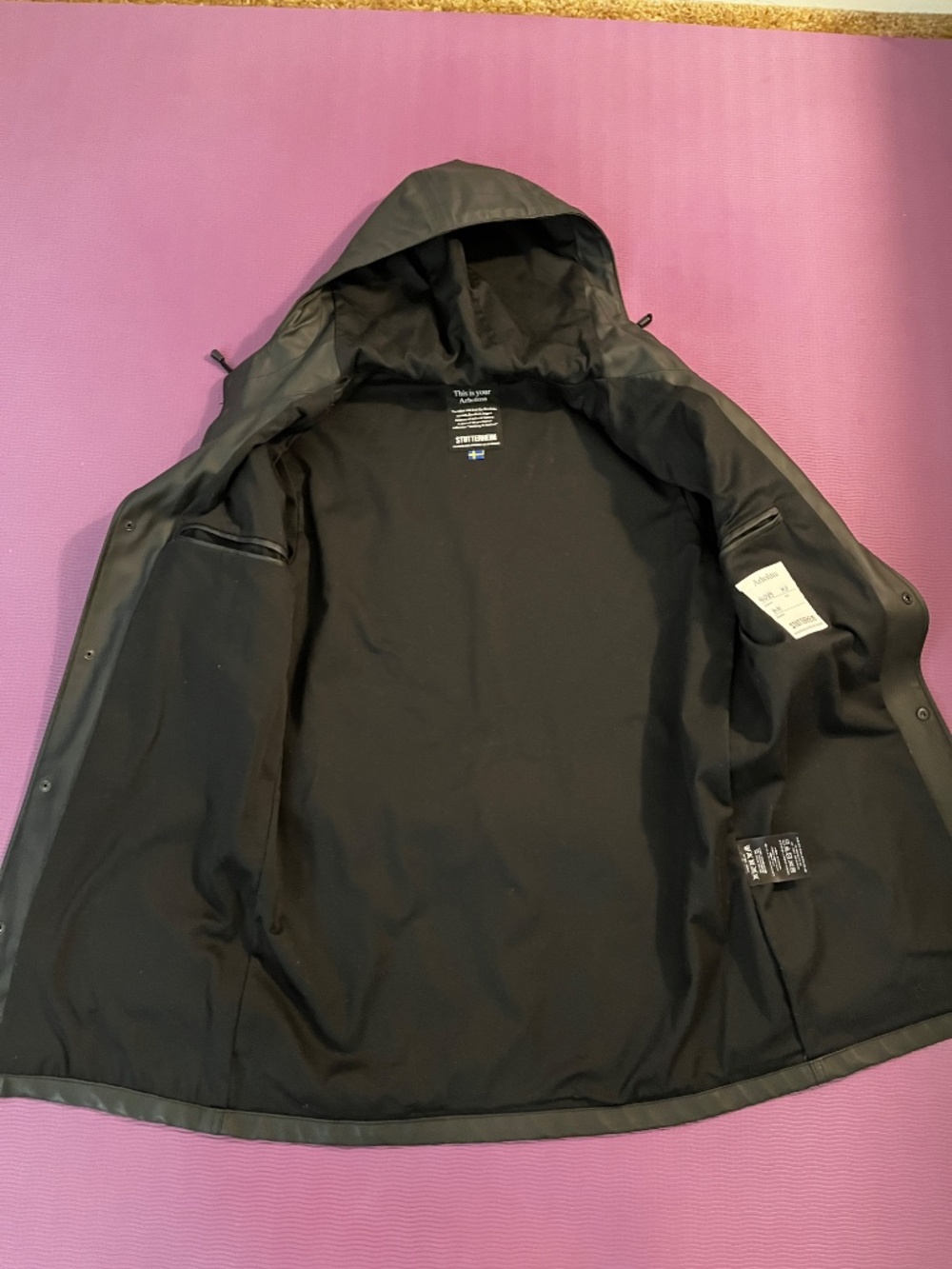 Stutterheim Men's Heavyweight Rain Coat - Picture 2 of 8